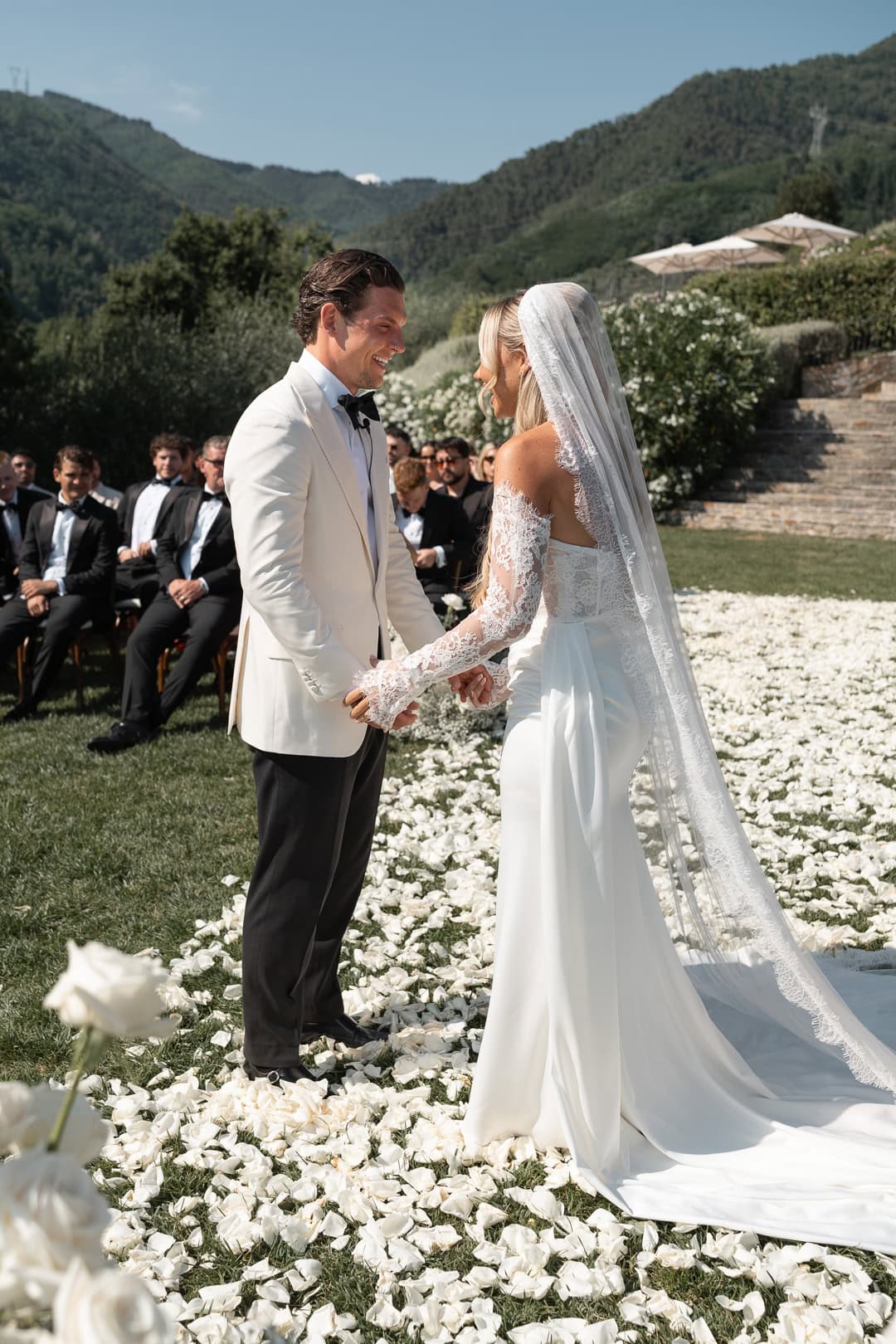 Casale de' Pasquinelli wedding, Tuscany wedding photographer, Tuscany wedding, Italy wedding photographer, editorial wedding photographer