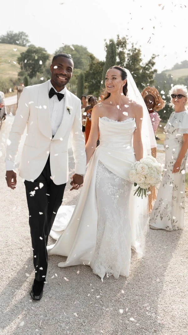 This is what an Italian wedding dream looks like! 🇮🇹 
⠀
Venue @lestonghe
Photography @annabukowskaphotography
Content Creator @by_avera
Celebrant @loveandwinebyally
Dress @millanova
Bridal shop @theweddingshopcolchester
Shoes @jimmychoo
Custom Veil @brittenweddings
Suit @suitsupply
Hair Stylist & Mua @cateri_beauty
DJ @partysaxdj
Band @swingarella
⠀
#editorialweddingphotography #editorialweddingphotographer #luxuryweddingphotographer #lestonghe #italyweddingphotographer
⠀
Luxury Wedding | Luxury Wedding Venues | Le Stonghe | Editorial Wedding Photographer | Italy Wedding Photographer | Luxury Wedding Photographer | Le Stonghe Wedding | Destination Wedding Italy